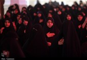 عزاداری زائران در سوگ حضرت زهرا(س)