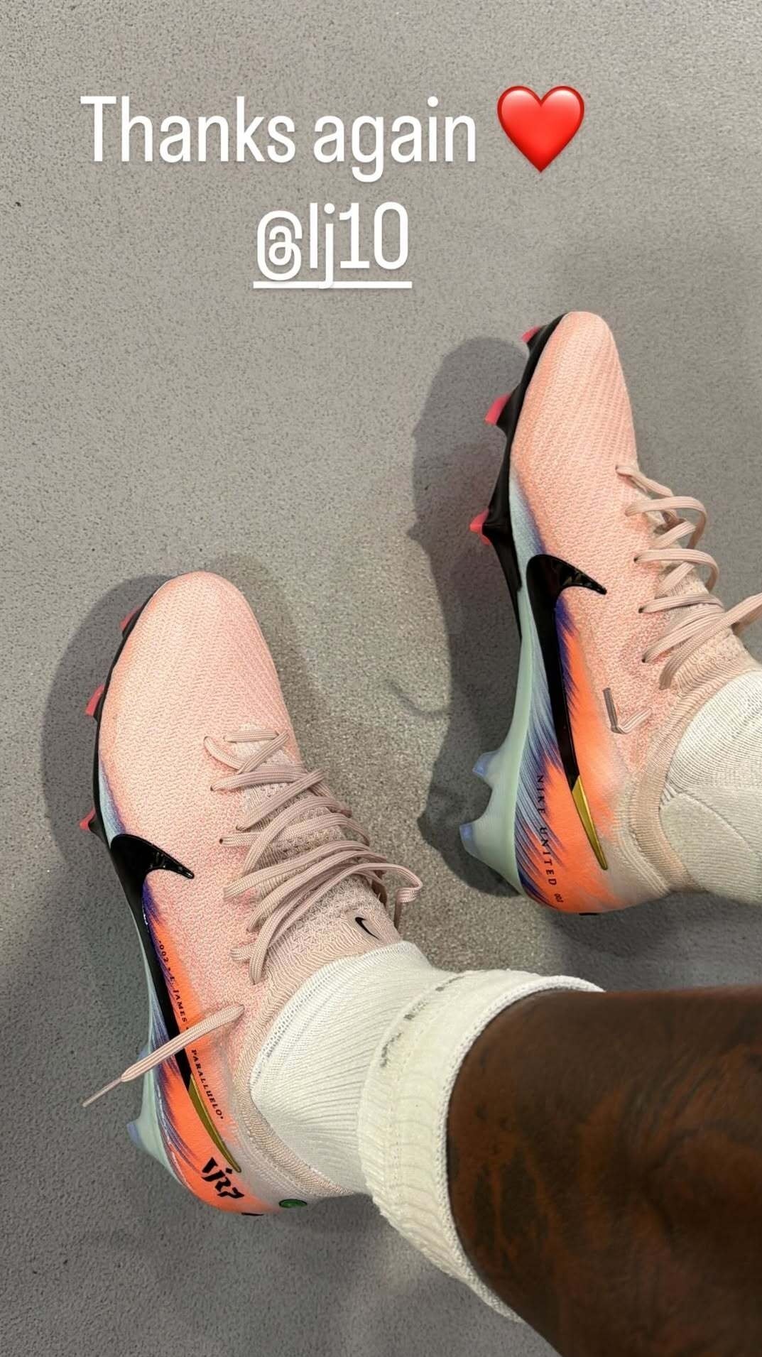 درج نام بازیکن بارسلونا روی کفش‌های ستاره رئال مادرید + عکس 2