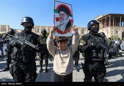 راهپیمایی یوم‌الله 13 آبان در اصفهان