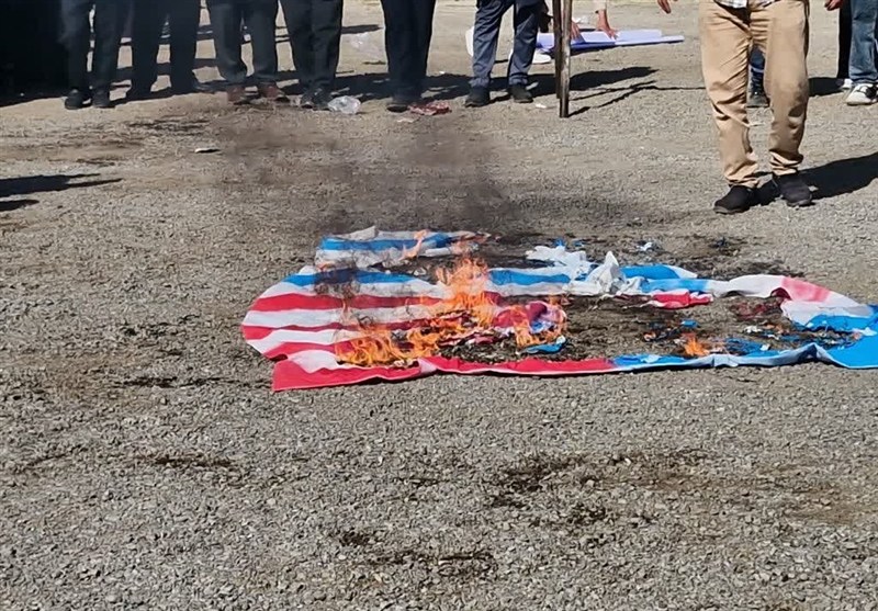 اخبار اسلامشهر , دانش آموزان , راهپیمایی , یوم‌الله 13 آبان , 