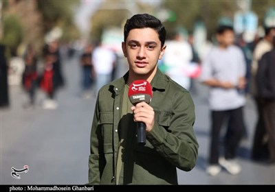 گزارش خبرنگار دهه هشتادی تسنیم از راهپیمایی 13 آبان در کرمان