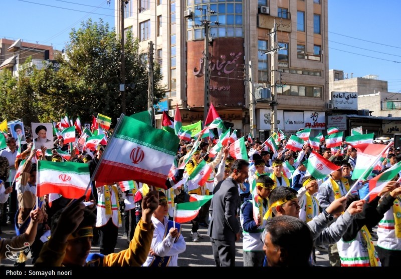 حضور خودجوش دانش‌آموزان در راهپیمایی 13 آبان، نماد بصیرت و هویت ایرانی است+فیلم