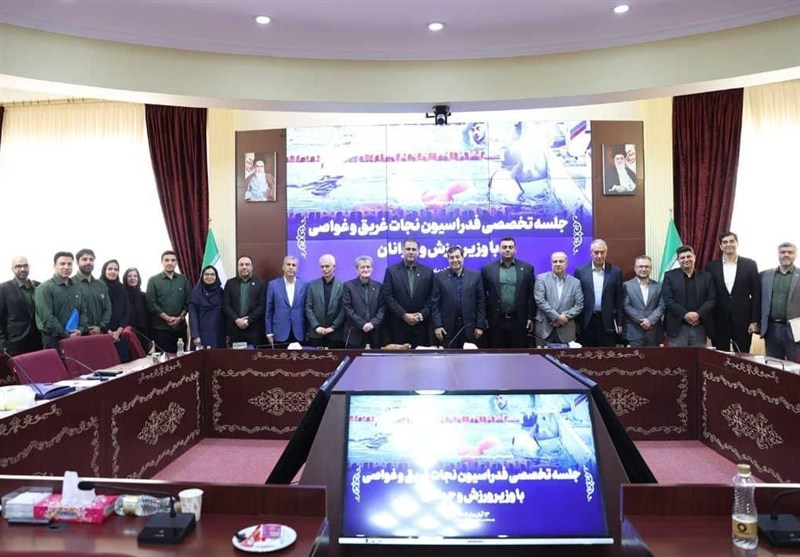 برگزاری نشست تخصصی فدراسیون نجات غریق و غواصی با حضور دنیامالی