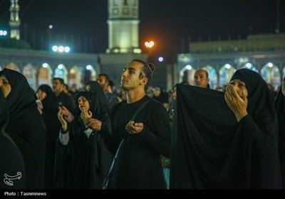 حال و هوای مسجد جمکران در شام عزای حضرت زهرا(س)