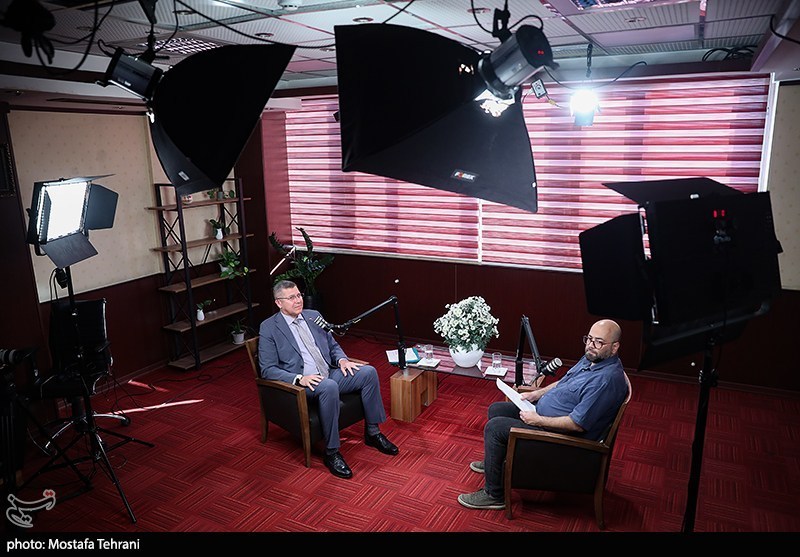 حضور خوزه رافائل سیلوا سفیر ونزوئلا در خبرگزاری تسنیم