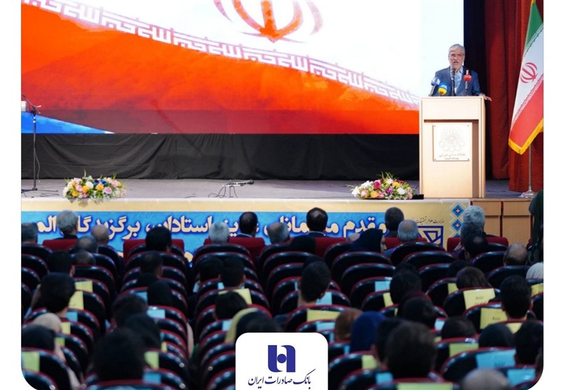 تجلیل بانک صادرات ایران از 67 دانشجوی نخبه المپیادی کشور