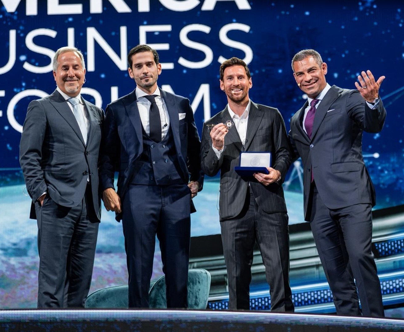 مسی: قهرمانی در جام جهانی بالاترین دستاورد است / به تجارت علاقه دارم 2