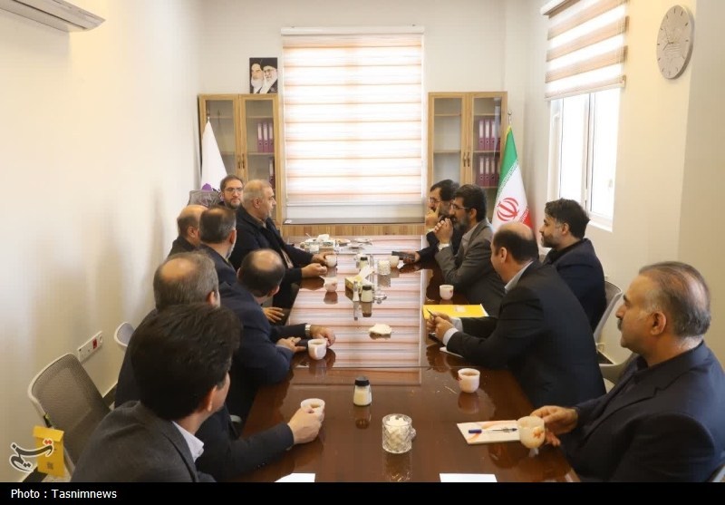 آغاز عملیات اجرایی احداث نیروگاه انرژی خورشیدی 350 مگاواتی در قم استانداری قم , اخبار استان قم ,