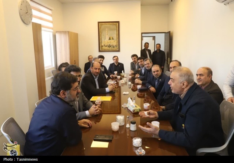 آغاز عملیات اجرایی احداث نیروگاه انرژی خورشیدی 350 مگاواتی در قم استانداری قم , اخبار استان قم ,