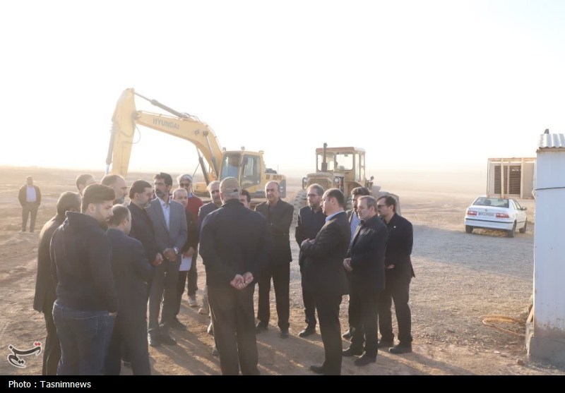 آغاز عملیات اجرایی احداث نیروگاه انرژی خورشیدی 350 مگاواتی در قم استانداری قم , اخبار استان قم ,