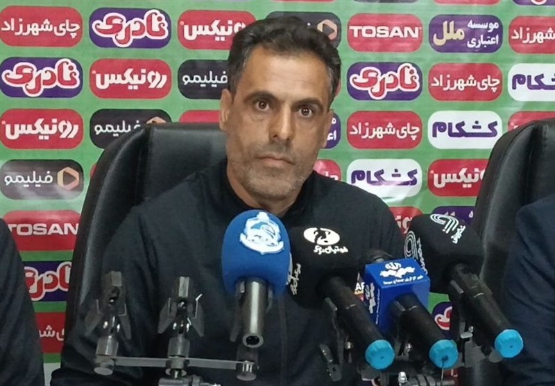 مربی شمس آذر: داوری تمرکز ما و ملوانی‌ها را به‌هم زد / تنش‌ها به خاطر مدیریت نادرست بازی بود