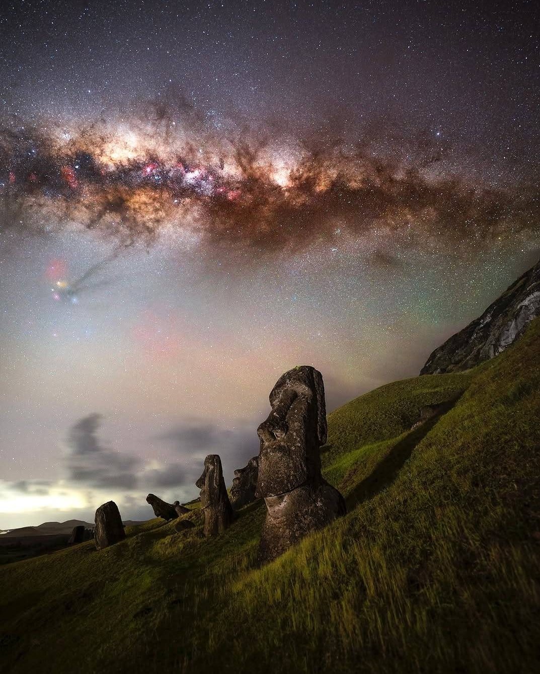 12 تصویر رؤیایی از زمین در آغوش کهکشان راه‌شیری 2