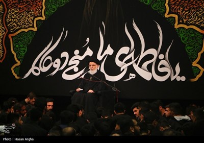 مراسم عزاداری دهه اول فاطمیه در حسینیه اعظم زنجان