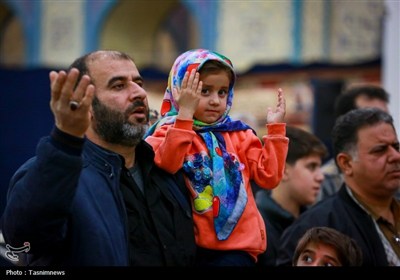 زمزمه کمیل عارفانه در مسجد جمکران