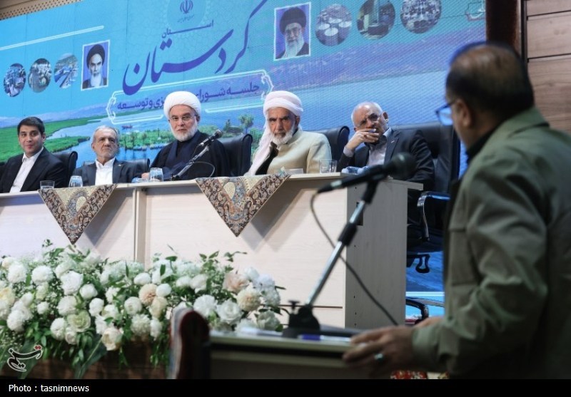 وضعیت سیستم بانکی مناسب نیست/بازار سرمایه باید ساماندهی شود