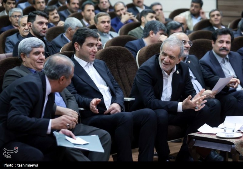 واکنش رئیس جمهور به وضعیت تحصیلی در کردستان اخبار استان کردستان , اخبار سنندج , مسعود پزشکیان , مسعود پزشکیان | پزشکیان , وزارت آموزش و پرورش ,