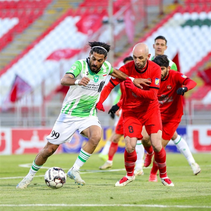 ورزشگاه تختی خرم‌آباد صحنه رویارویی پرشور خیبر و تراکتورسازی