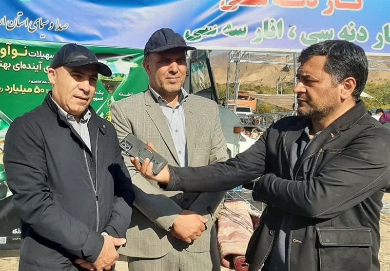 رویداد فرهنگی، گردشگری انار در نمهیل برگزار شد