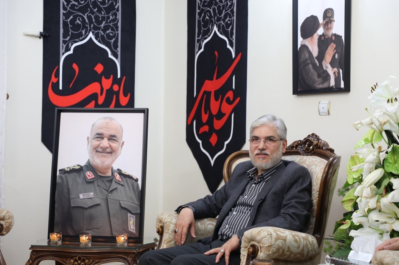 دیدار وزیرعلوم با خانواده شهید سلامی 2