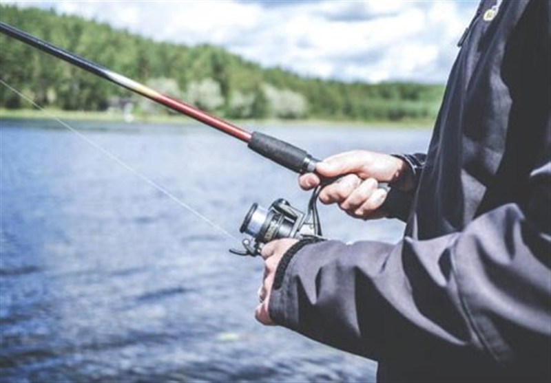 برگزاری رویداد ورزشی «ماهیگیری با قلاب» در شورابیل اردبیل