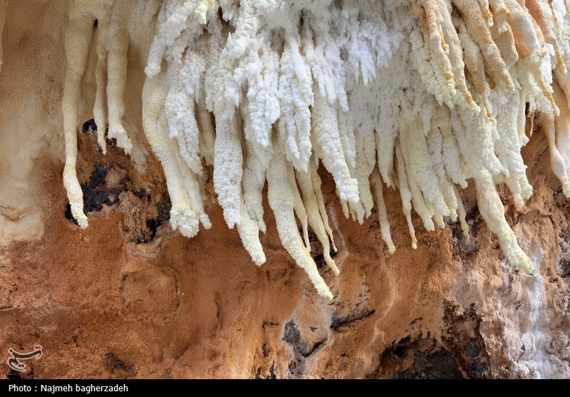 دره قندیل‌های نمکی خرسین؛ الماس ناشناخته هرمزگان در محاق بی‌توجهی