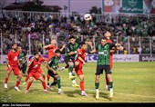 دیدار تیم های فوتبال خیبر خرم‌آباد و تراکتور تبریز