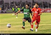 دیدار تیم های فوتبال خیبر خرم‌آباد و تراکتور تبریز