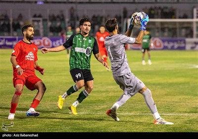 نشست وهم اندیشی اغضای جبهه پیشرفت رفاه و عدالت با هیات فوتبال استان اردبیل