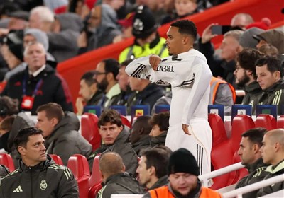 کاراگر: آرنولد مستحق استقبال سرد لیورپولی‌ها بود/ او ما را فریب داد