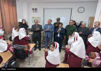 دانش‌آموزان سنندجی طعم مدرسه جدید را چشیدند+تصویر