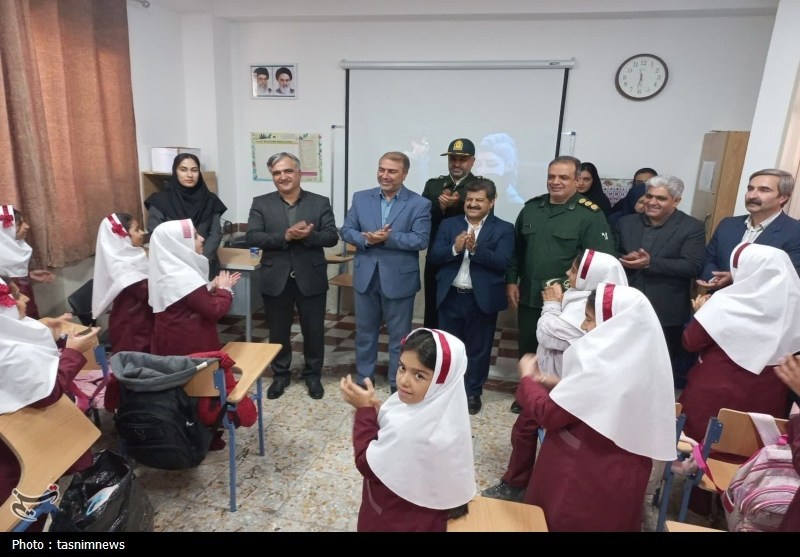 دانش‌آموزان سنندجی طعم مدرسه جدید را چشیدند+تصویر