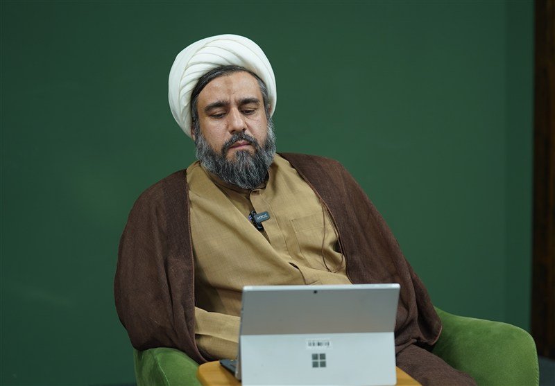 حوزه علمیه , صدسالگی حوزه علمیه قم , حوزه پیشرو و سرآمد , حوزه انقلابی , 