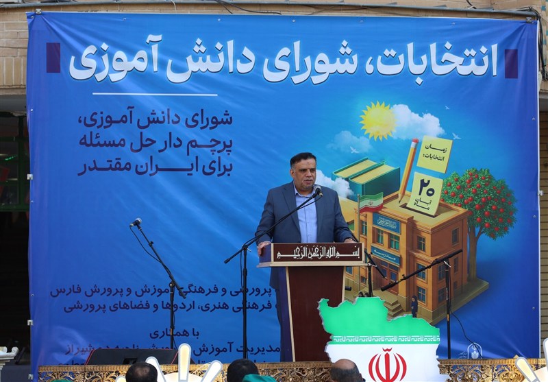 آغاز رقابت‌های انتخاباتی دانش‌آموزان در مدارس فارس برای کسب کرسی‌های شورای دانش‌آموزی