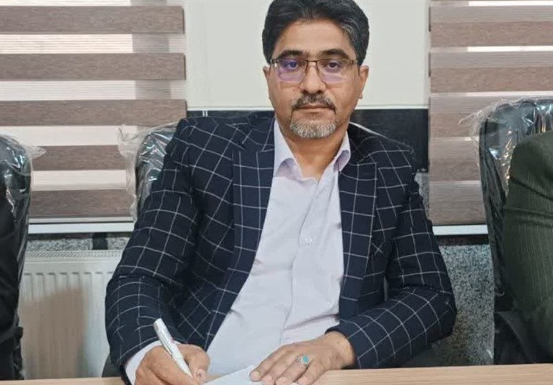 بازار نامناسب فروش صنایع دستی اردستان/هنر هنرمندان شغلی اصلی آنان نیست