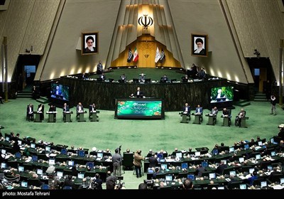 توضیحات مرکز رسانه مجلس نسبت به نقش پارلمان در حذف ارز  4200 تومانی