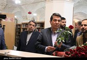 بازدید استاندار کرمان از کتابخانه مرکزی کرمان