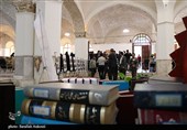 بازدید استاندار کرمان از کتابخانه مرکزی کرمان