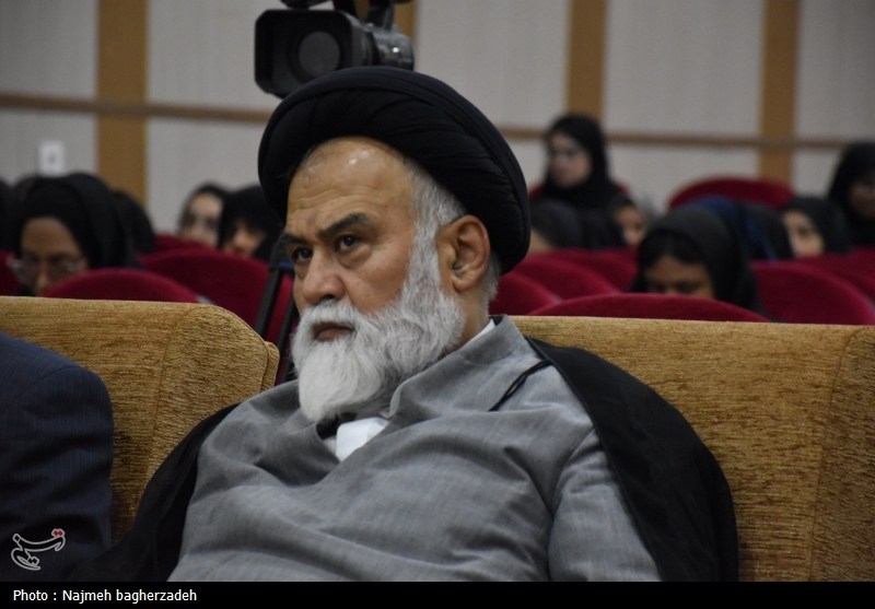 اعزام 205 دانشجوی هرمزگانی به سرزمین وحی در قالب 4 کاروان+فیلم