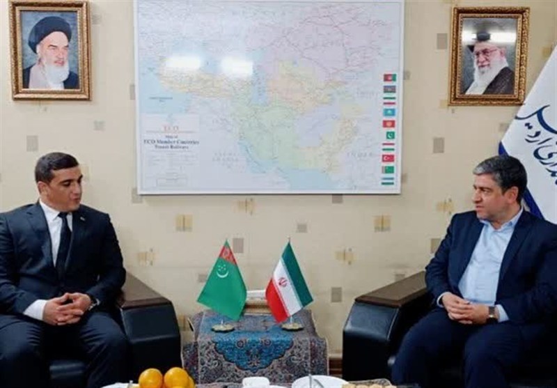 تقویت مبادلات تجاری با کشورهای دوست و همسایه