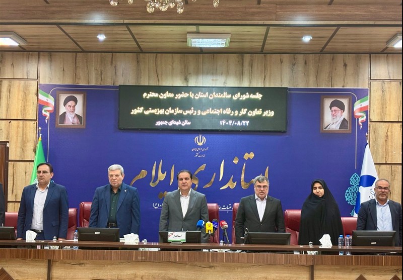 استاندار ایلام خواستار نگاه ویژه دستگاه‌ها به مسائل سالمندان شد