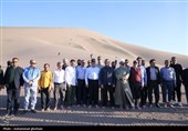 بازدید از ریگ یلان در کویر نهبندان