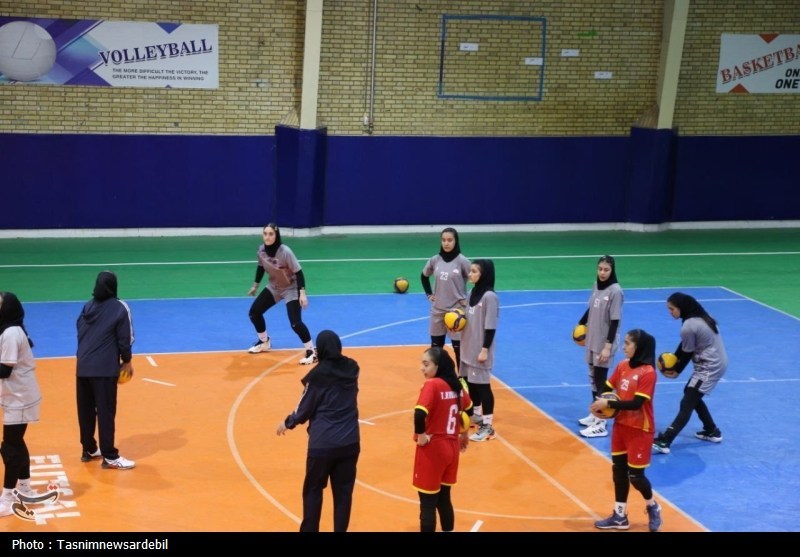 چهارمین اردوی انتخابی تیم ملی والیبال دختران زیر 15 سال به روایت تصویر