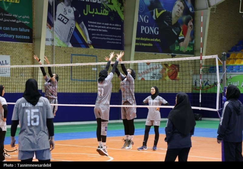 چهارمین اردوی انتخابی تیم ملی والیبال دختران زیر 15 سال به روایت تصویر