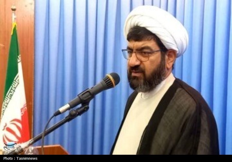 حضرت فاطمه زهرا (س) الگوی تمام عیار برای زنان و مردان است