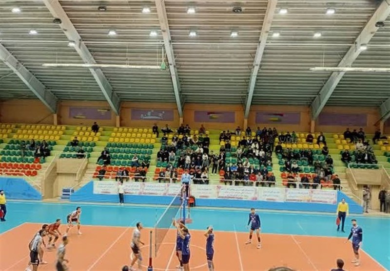 تیم والیبال ملل در خانه شکست خورد