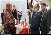 بازدید دادستان اردبیل از نمایشگاه &quot;روایت روشنایی&quot;