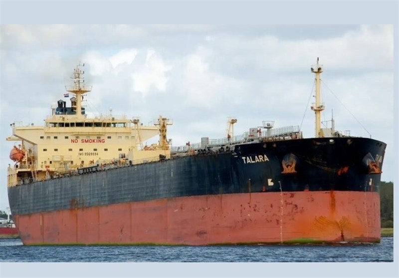 IRGC Seizes Foreign Oil Tanker South of Iran