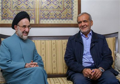 فشار خاتمی برای رادیکال کردن دولت پزشکیان