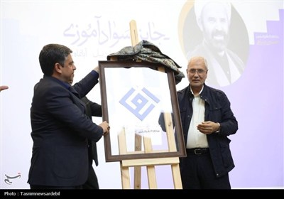 آیین «جایزه سوادآموزی الف» استان اردبیل به روایت تصویر