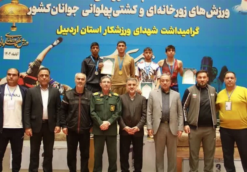 اصفهان قهرمان مسابقات ورزش‌های زورخانه‌ای و کشتی پهلوانی کشور شد